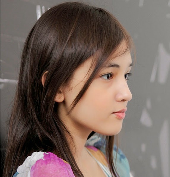 Anna Karina Gilbert Sebelum Berjilbab atau Tanpa jilbab