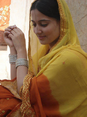 Pakistani Bride in Hina Function