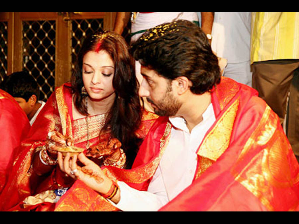 * AishwarYa Rai Wedding Pictures * ~ Dulha & Dulhan
