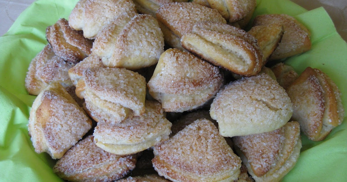 Вкусни изкушения: Руски сладки с извара - "Ушки"