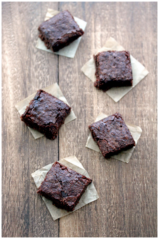 Foodagraphy. By Chelle. Chocolatey cocoa nib brownies