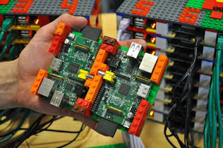 Superkomputer Yang Ditenagai Oleh 64 Raspberry Pi dan Lego