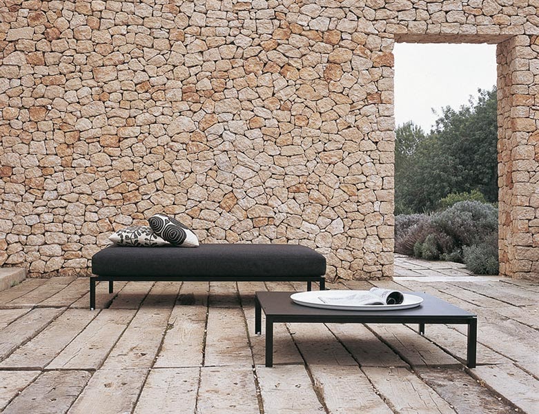 cyclinghistory: MUEBLES DE EXTERIOR DE PATRICIA URQUIOLA