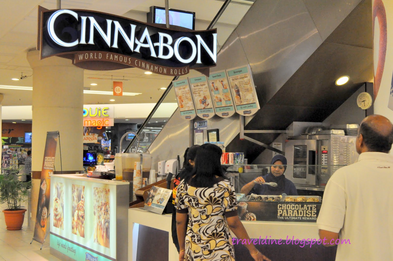 Travel and Dining Experience Cinnabon 1 Utama Petaling Jaya