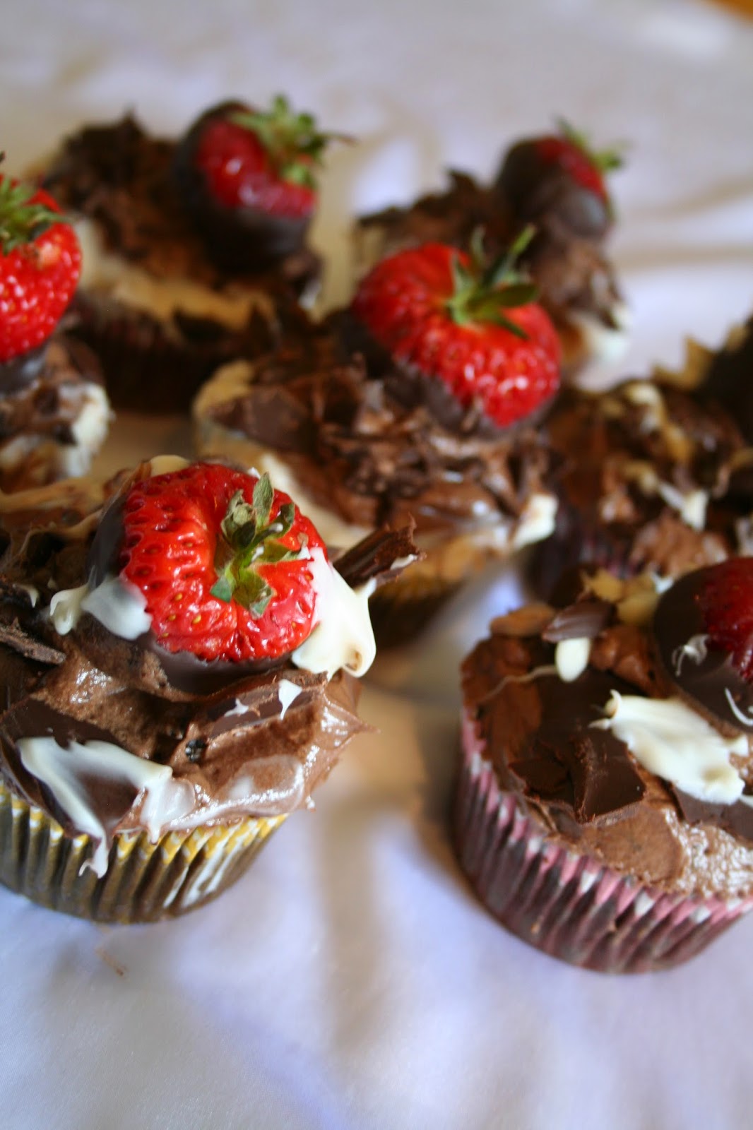Anderson Family Chocolate Covered Strawberry Cupcakes