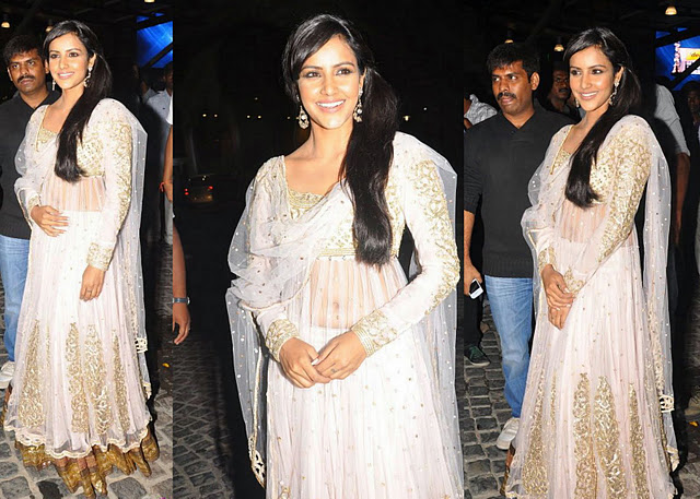 Salwaar Kameez Pic1 - Actress Pics in Salwaar Kameez