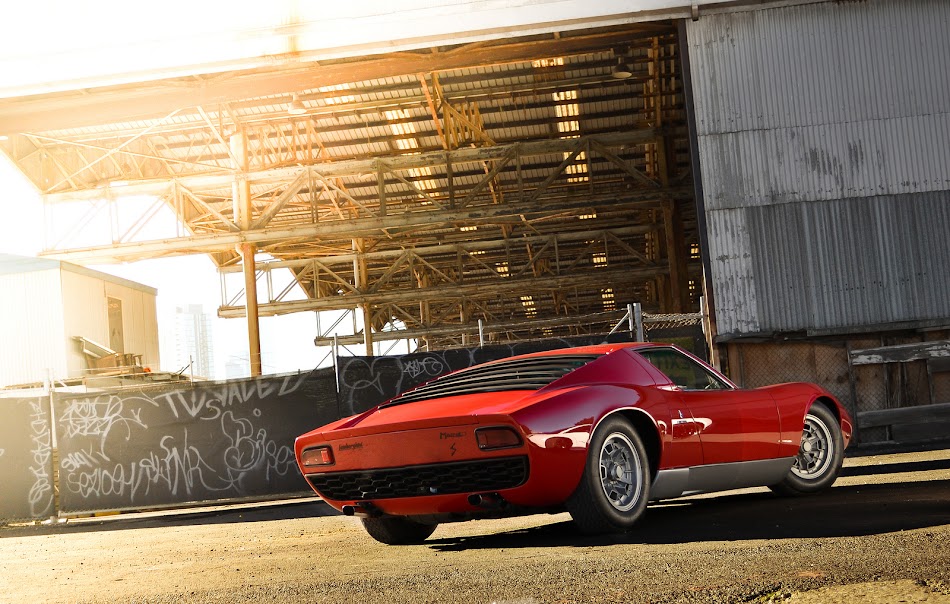 lamborghini+Miura.jpg