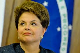 Preocupada com vetos, Dilma promete a senadores diminuir número de MPs