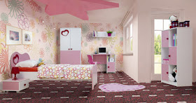 Розово-белая комната для девочки