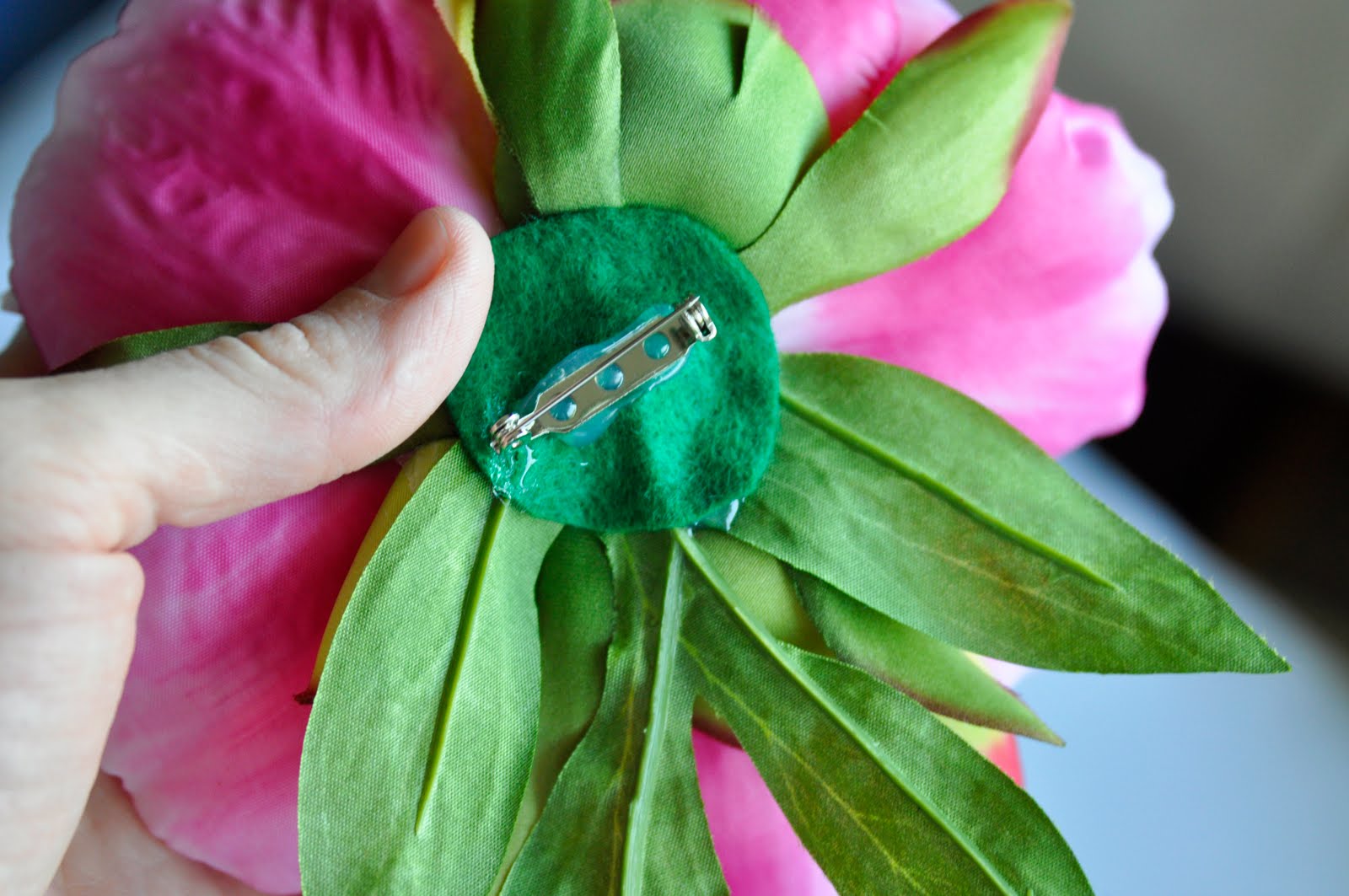 Dual Perspicacity Easy Silk Flower Brooch Tutorial