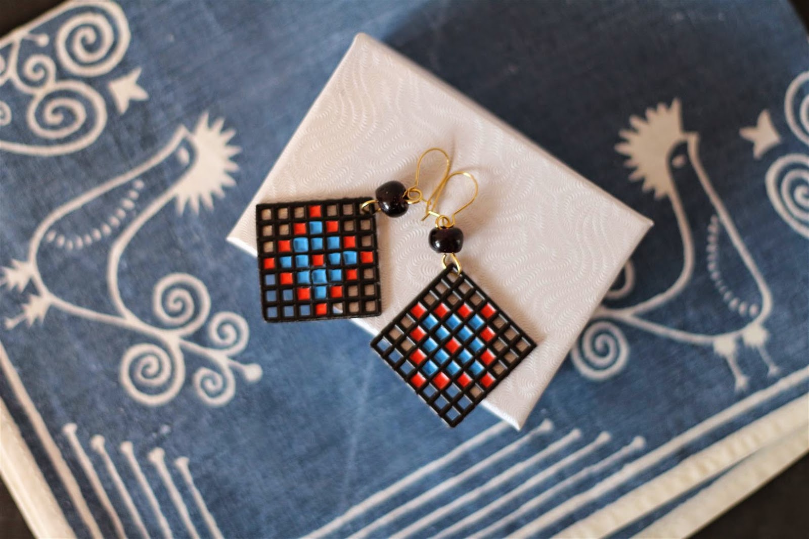 emuse Plastic canvas and nail polish earrings