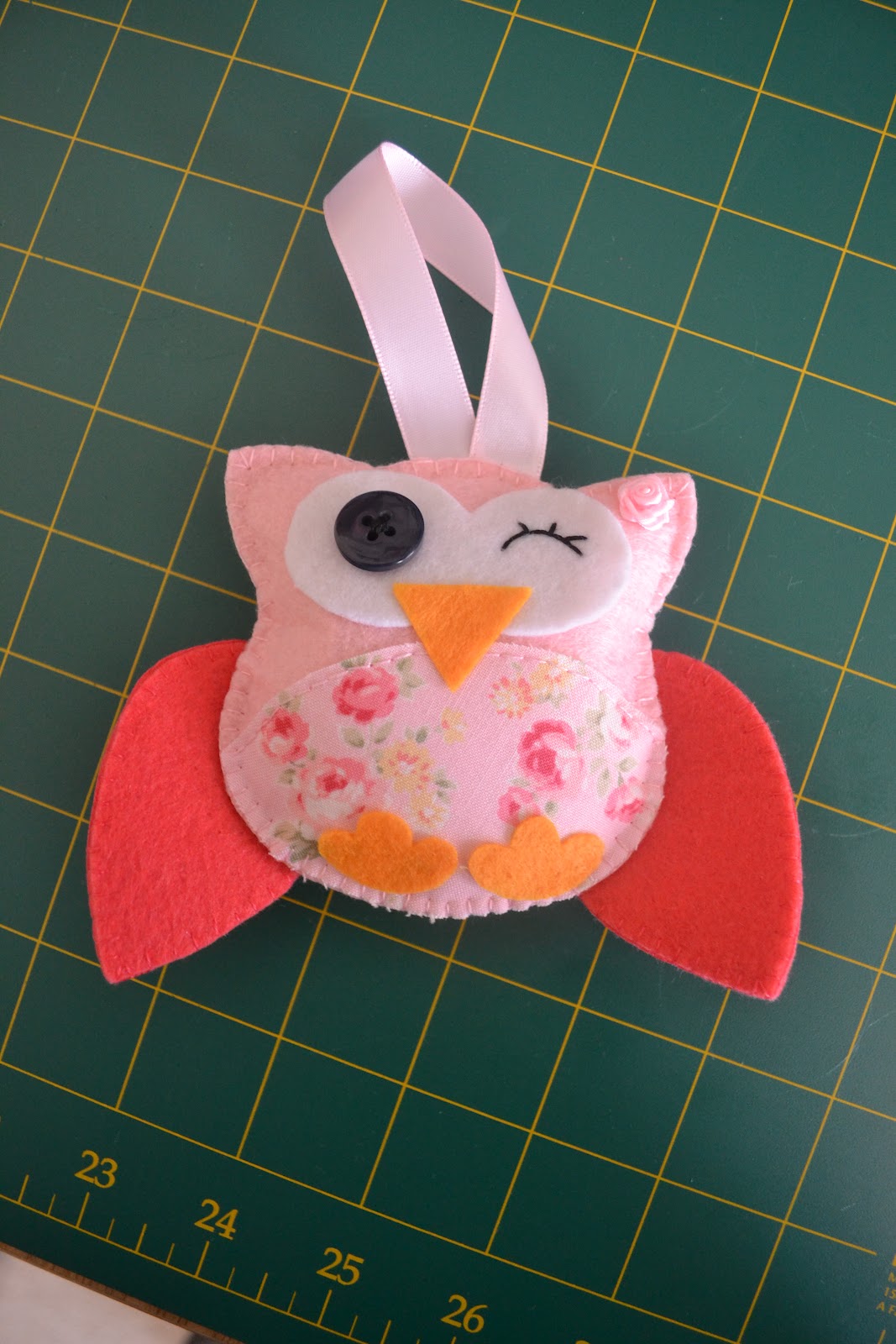 HOME OF HOMEMADE TREASURES GUEST BLOG ENTRY Felt Owl Tutorial