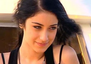 Youtube Marocain: Voir Mosalsal Asmaytoha Fariha Hazal Kaya Video300
