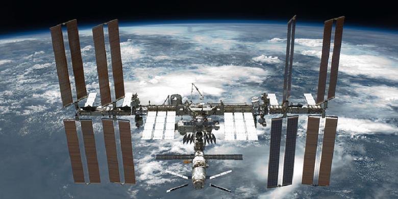 Hari Ini, ISS Melintas di Langit Indonesia ISS