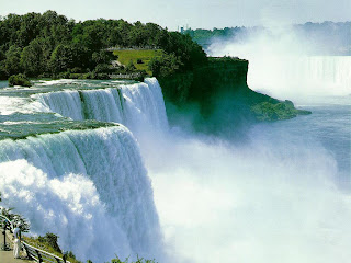 Amazing-Waterfall-Wallpapers
