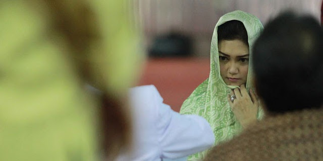 Bella Saphira Masuk Islam Bella Saphira Masuk Islam