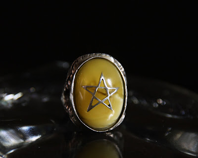 revival angel heart ring 02 by alex streeter