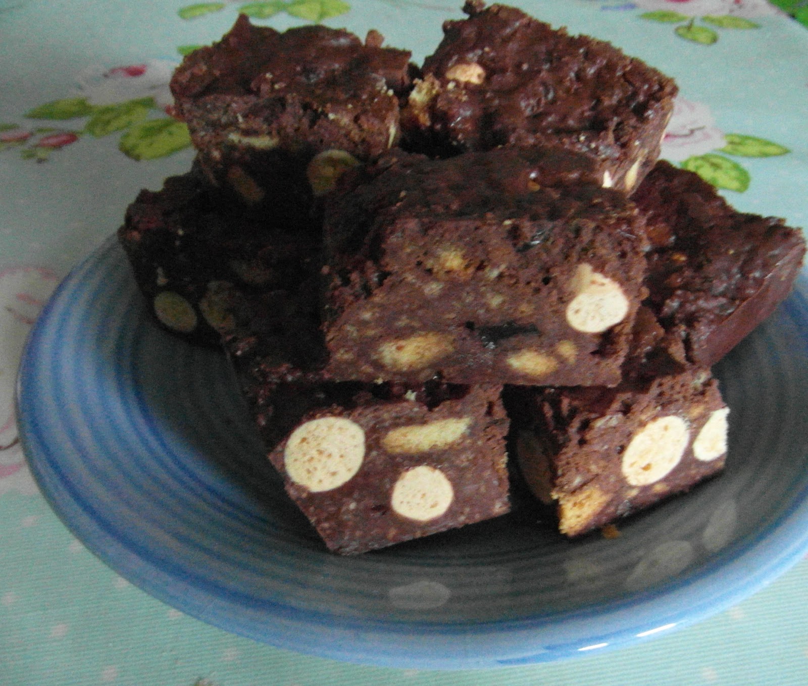 Back of Beyond Baking Fabulous Fridge Cake by Becky