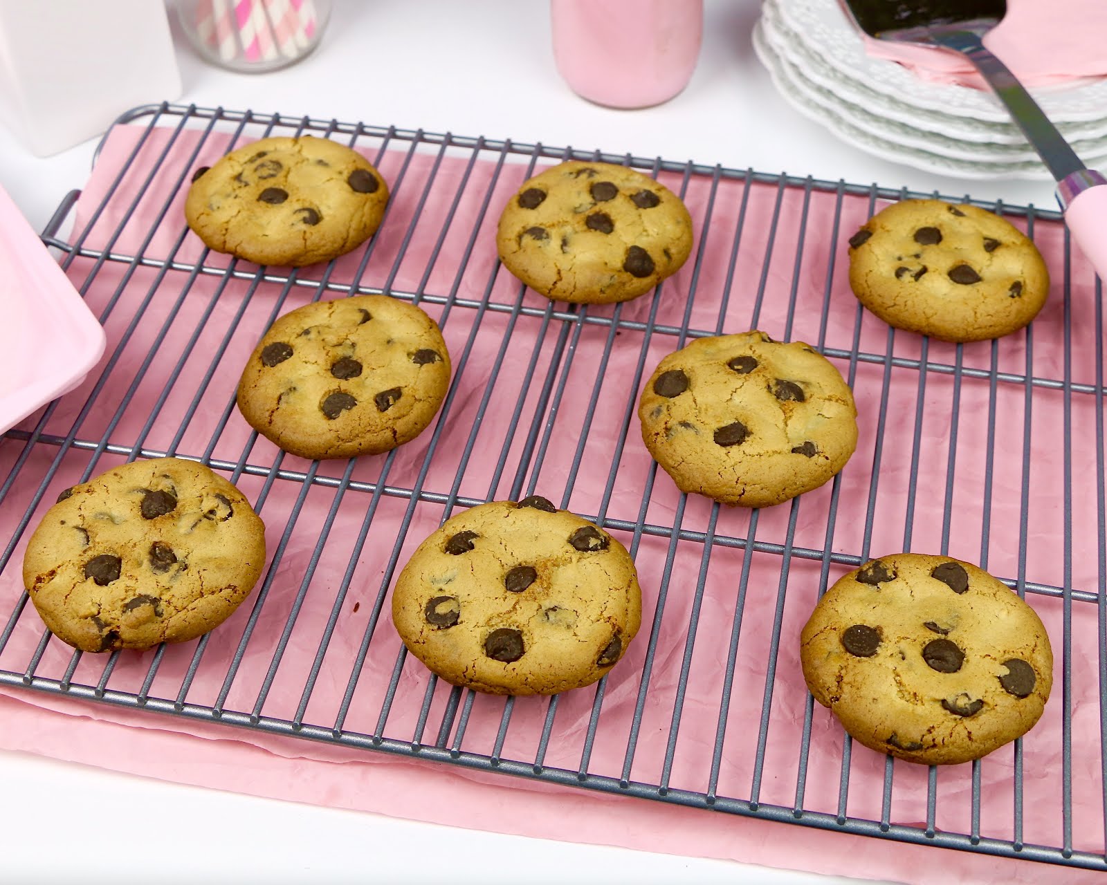 {VIDEO} THE BEST SmallBatch Chocolate Chip Cookies (Yield 8