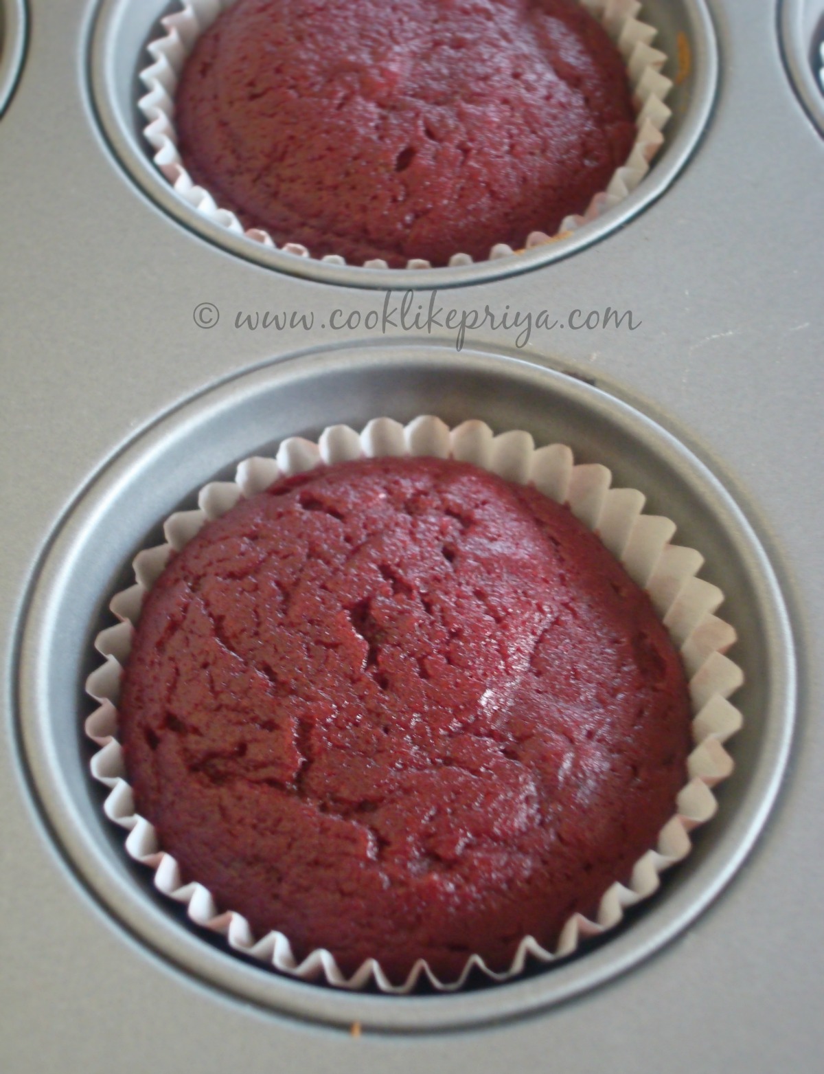 Naturally coloured red velvet cupcake