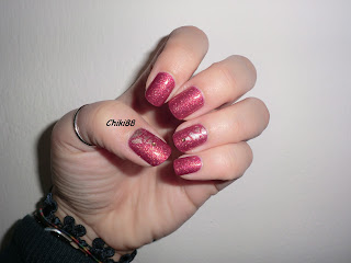 The nails of the week 3: Gold christmas tree - foto con flash