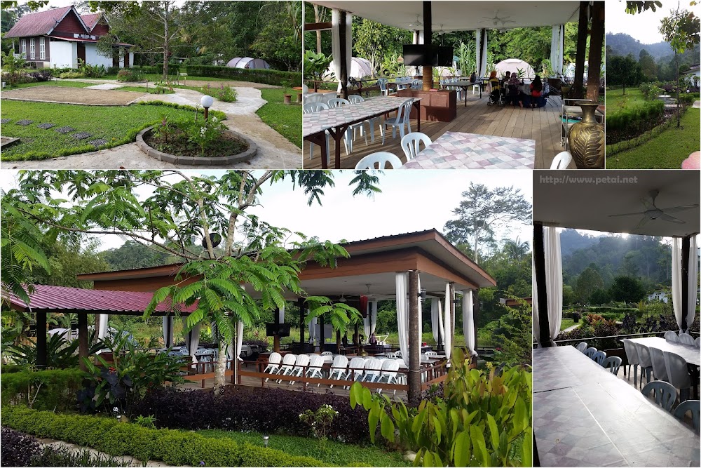 Sekitar kawasan restoran Sekitar kawasan restoran