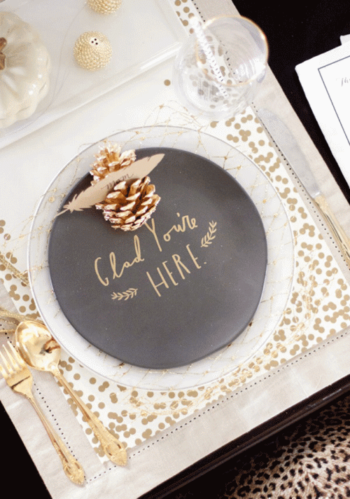 Glittery gold fall table decoration