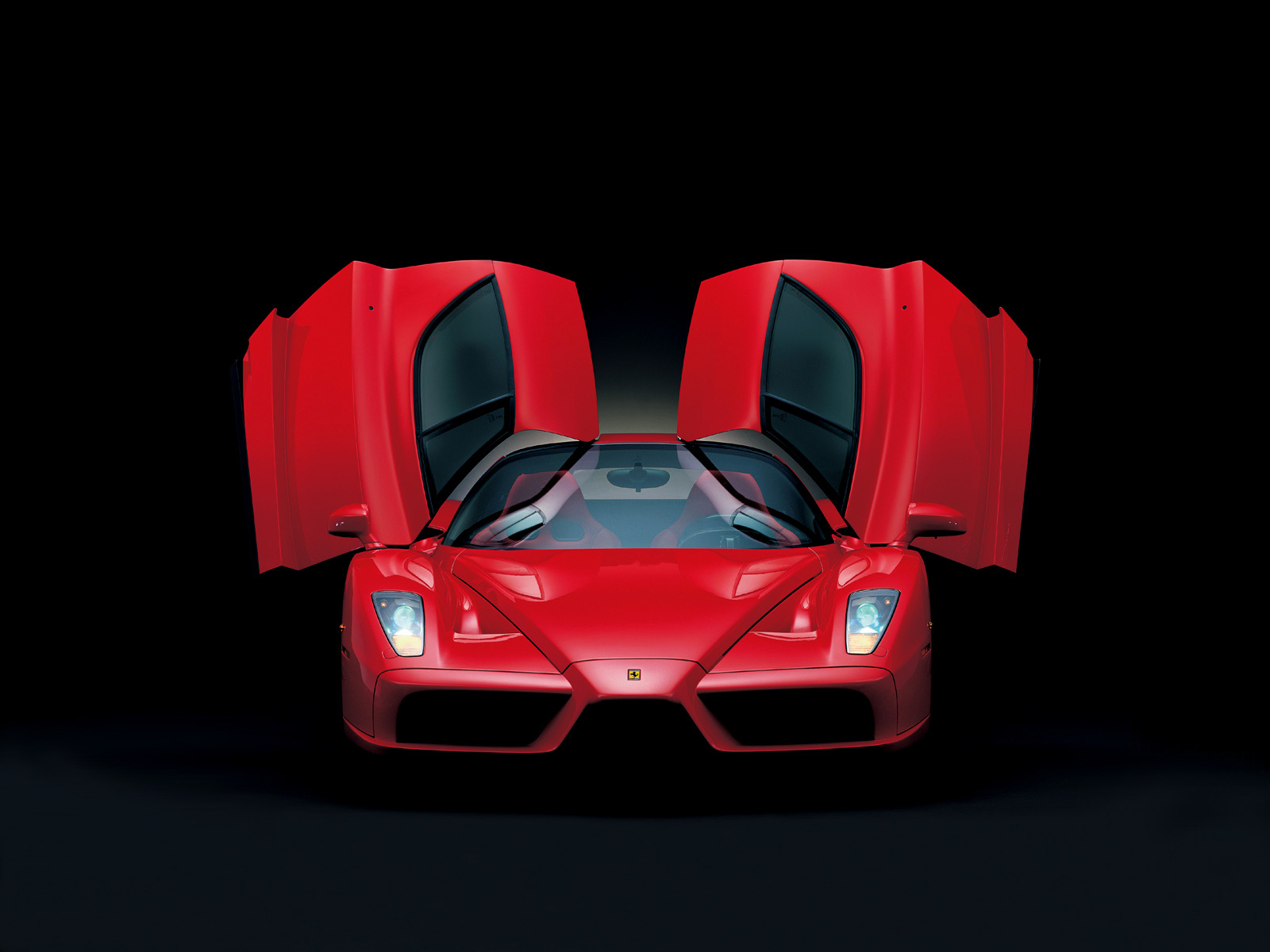 http://4.bp.blogspot.com/-wlrAdsHv0-k/Tst_w_llN0I/AAAAAAAADGg/_VOen3l7gkM/s1600/ferrari_car_wallpapers_2002-ferrari-enzo-5.jpg