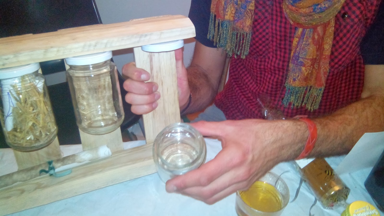 Mueblesdepalets.net: Estantería de cocina para especias hecha con un palet