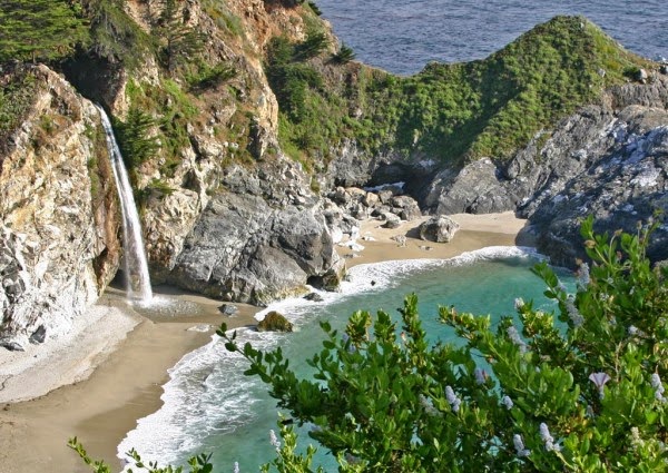 McWay Falls, California, USA