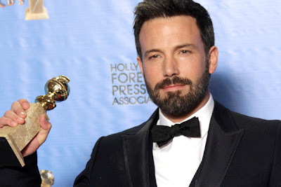 http://4.bp.blogspot.com/-wnqBZJgWPCo/UPR6euWC4dI/AAAAAAAAAwQ/lAdwnTDwM0w/s640/Ben+Affleck+2013+Golden+Globes.jpeg