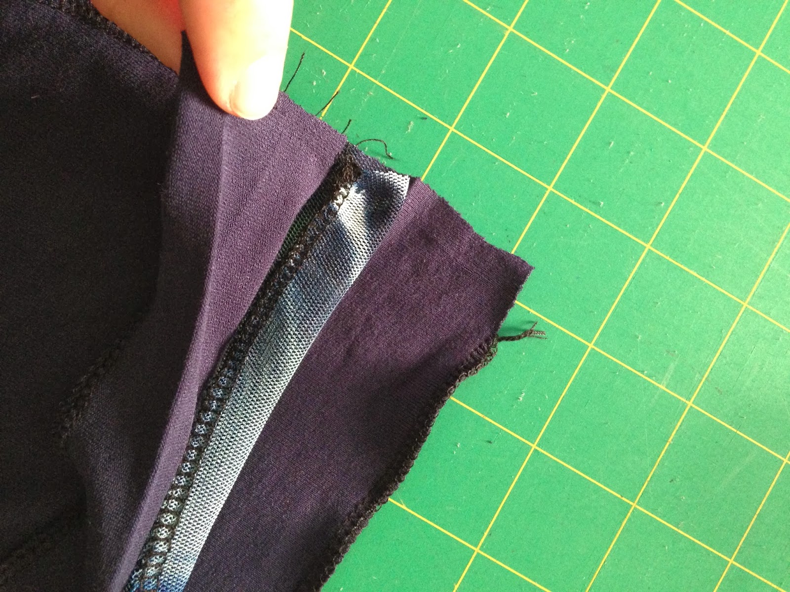 Made by a Fabricista: Sewing with Mesh Knits
