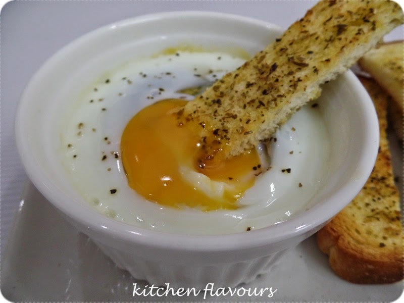 kitchen flavours Cocotte Eggs with Creamed Mushrooms