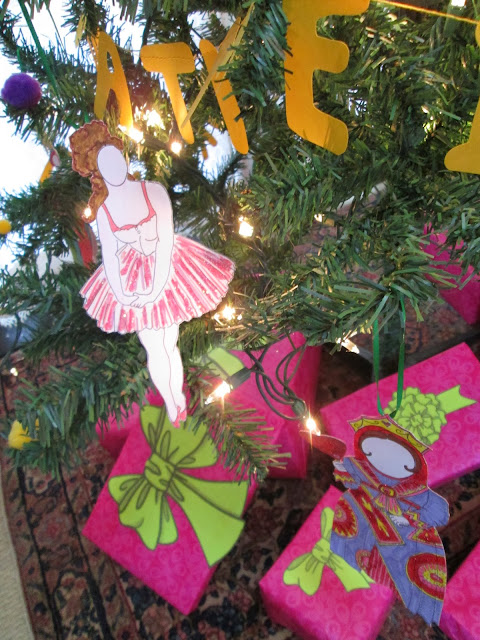 Paper Doll Christmas Tree At The Whatcom Museum By LaVera