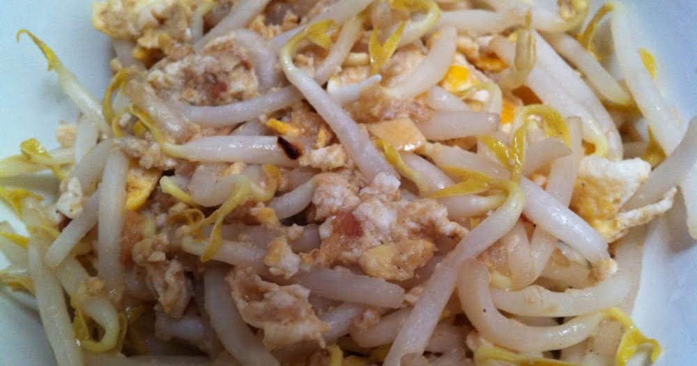 Foodie At Playground Fried Bean Sprout with Egg