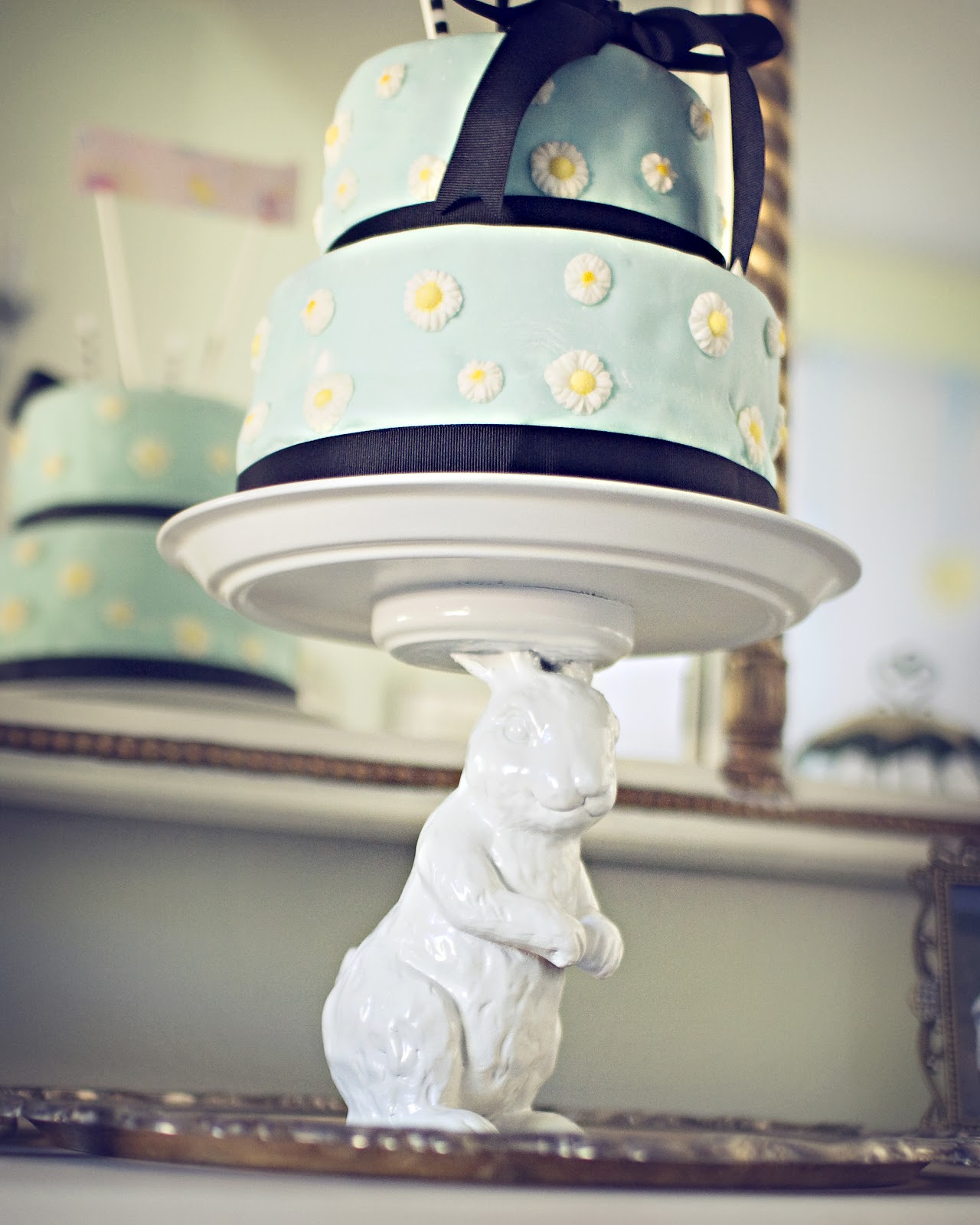 Pottery Barn Bunny Cake Stand Pottery Barn Bunny Cake Stand