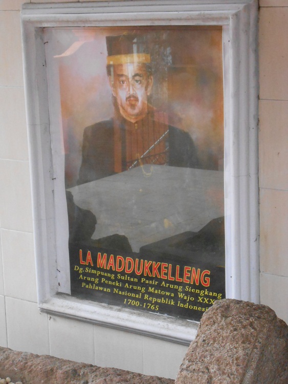 SENI LAMA MELAYU (MALAY OLDEN ART): Makam (Tomb of) La Madukelleng