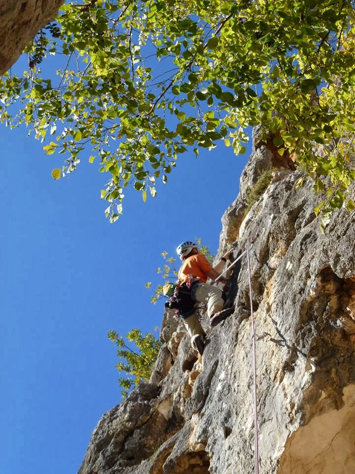 Talisman Mountaineering Cairngorm Guides Aviemore November rock