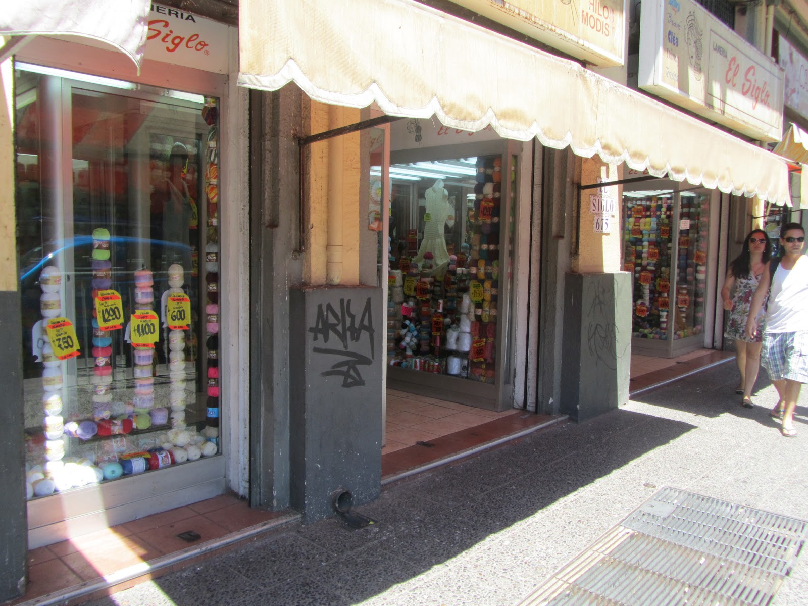 ChemKnits: Santiago Yarn Shops