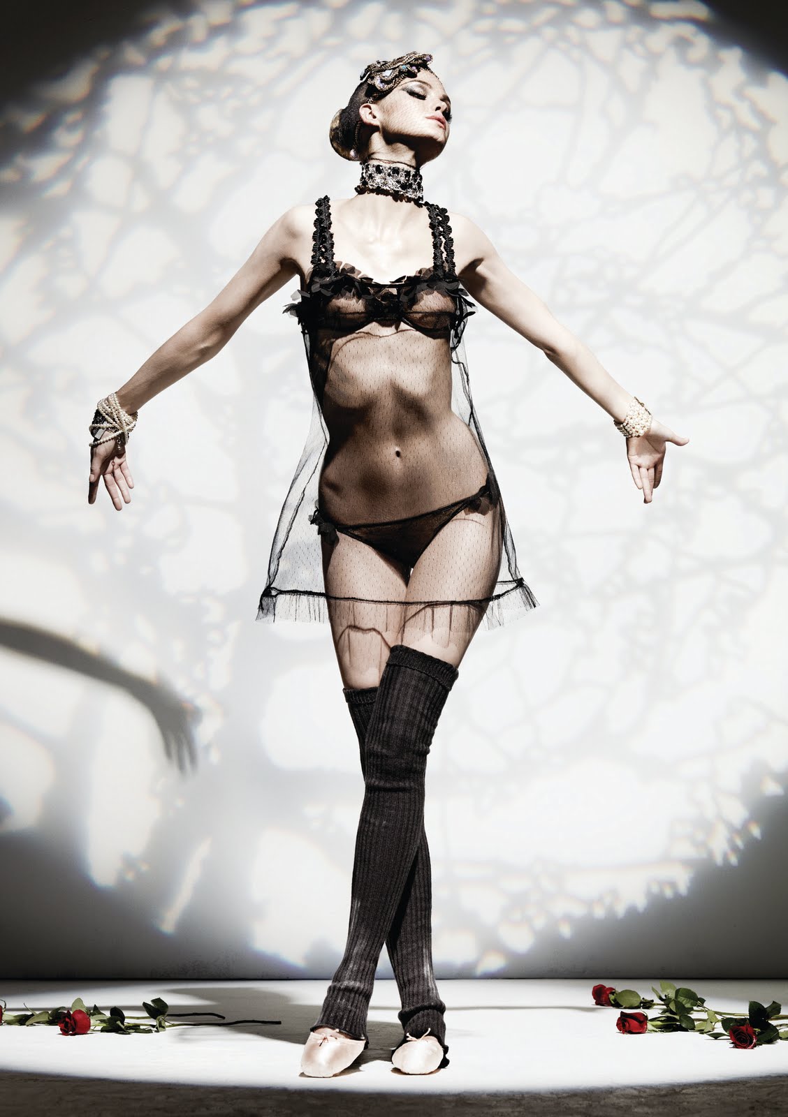 http://4.bp.blogspot.com/-wwtd1sDs8SY/TnHSMbUj7DI/AAAAAAAABRM/BWTg3Bk_E84/s1600/JG_UW_AW11-12_HD_11.jpg