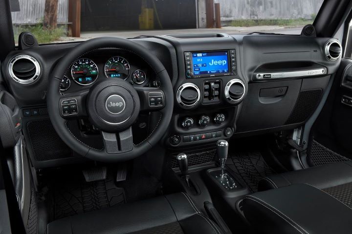 2011 - [Jeep] Wrangler  2012+Jeep+Wrangler+Call+of+Duty+Modern+Warfare+3+Edition+interior