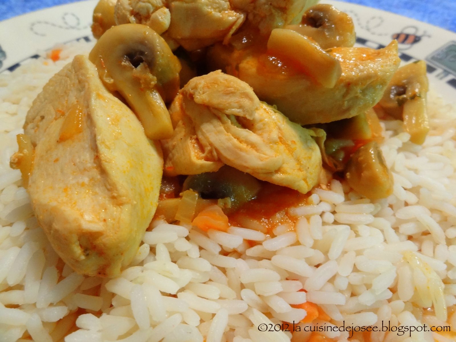 La cuisine de Josée Poitrines de poulet, sauce chasseur