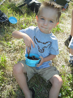 Picking Worms - Button Buck Playing with worms - Button Buck