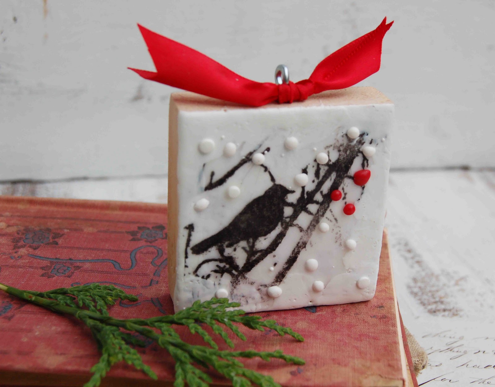 Blackbirds &amp; Bumblebees: Holiday Tree Ornaments