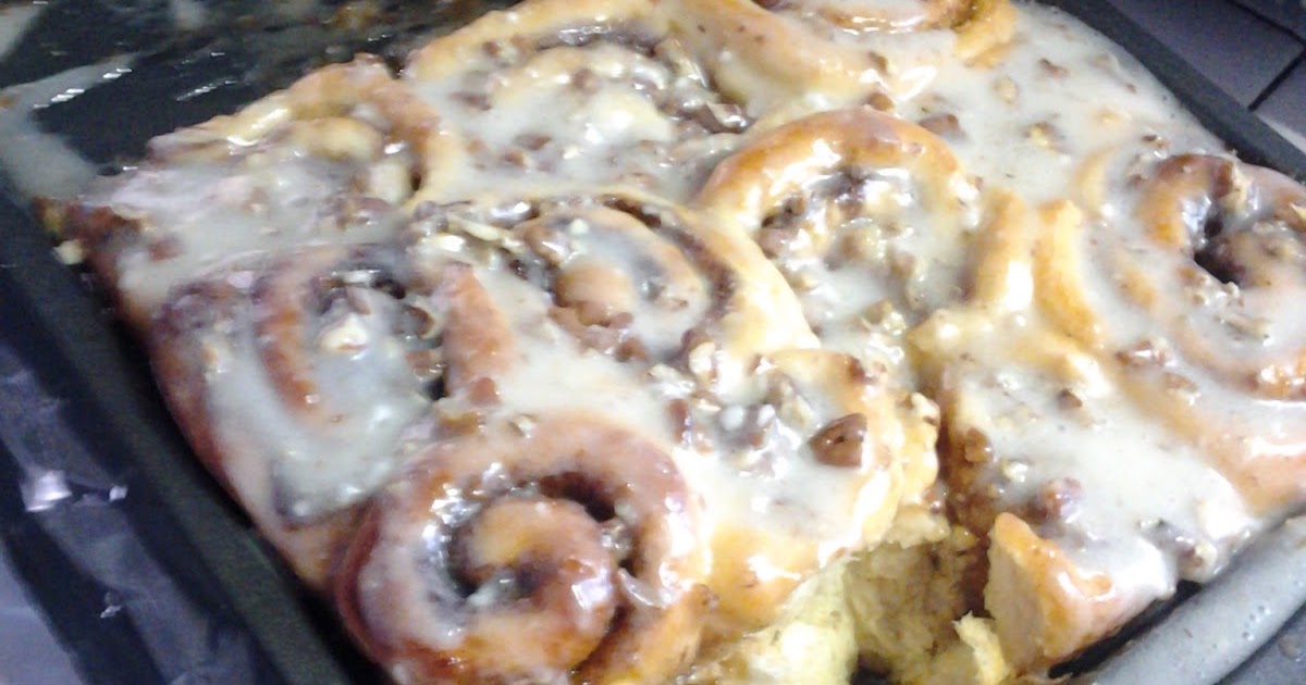 Cinnamon Rolls (Bread Machine) At Home with Leslie