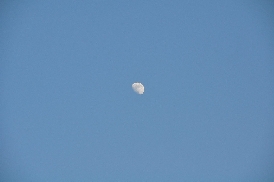 Moon during the day The Moon coloradoviews.blogspot.com