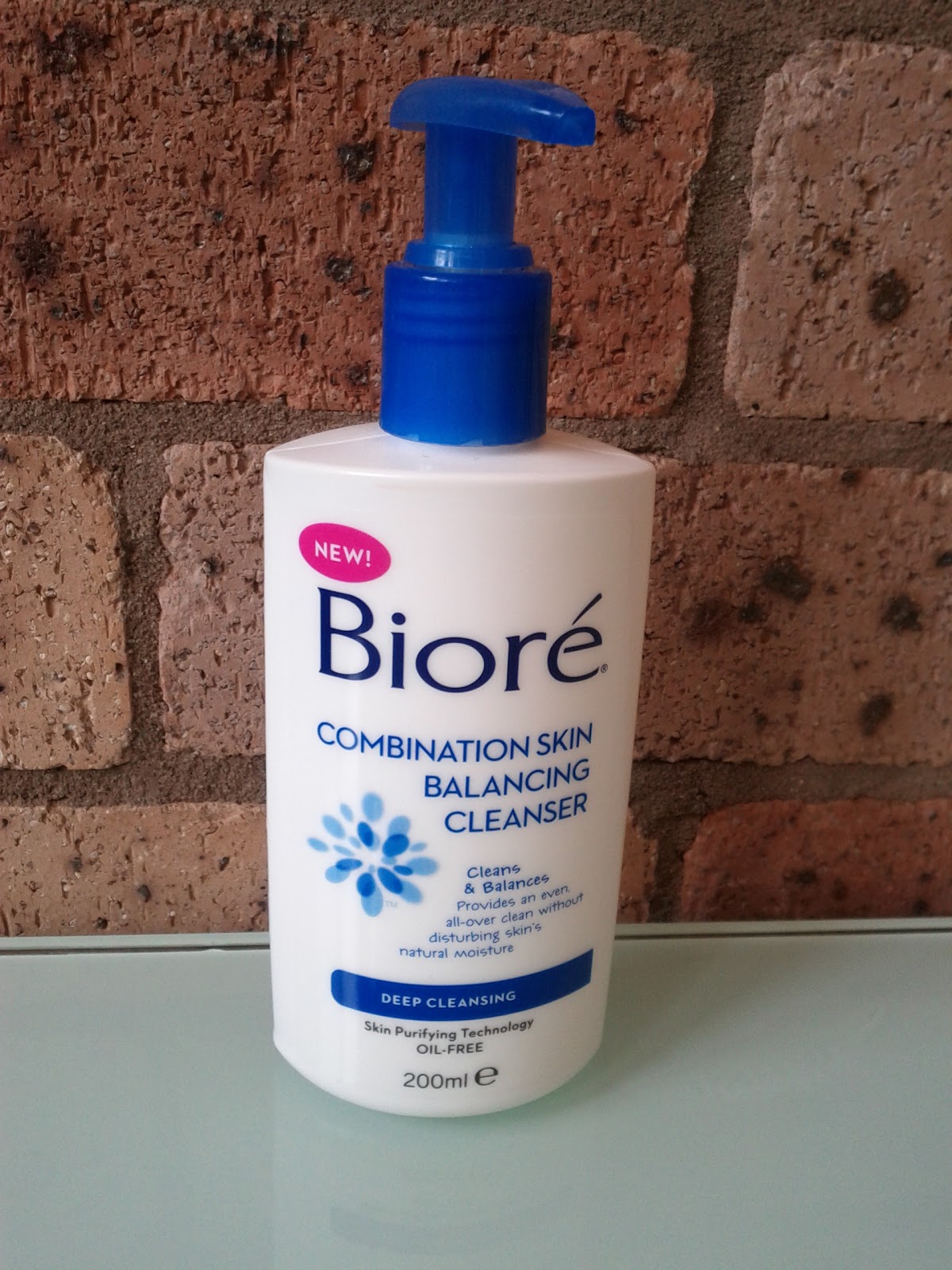Bottled Beauty Beauty On A Budget Biore Skin Balancing