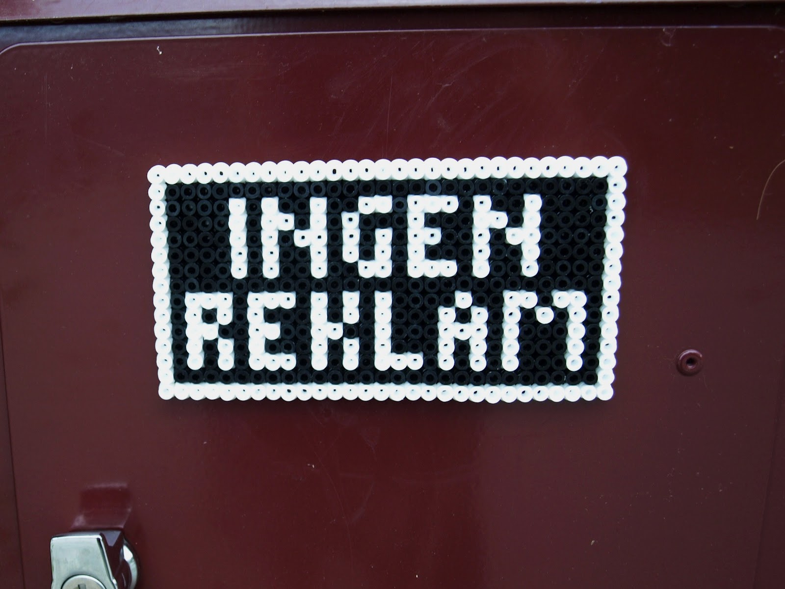 Engelska villan: ingen reklam skylt