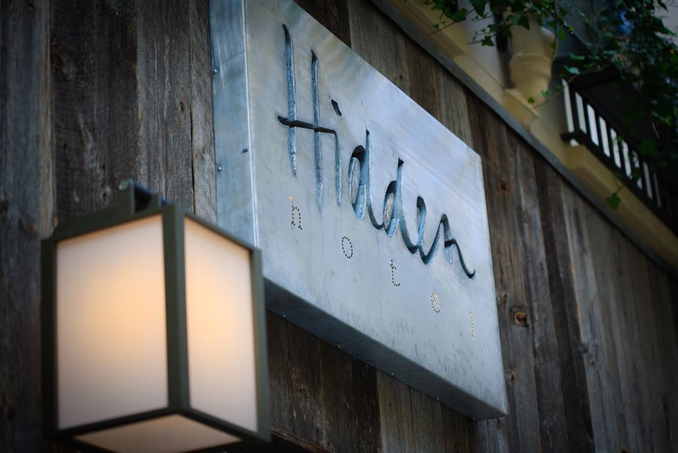 decordemon HIDDEN HOTEL in PARIS