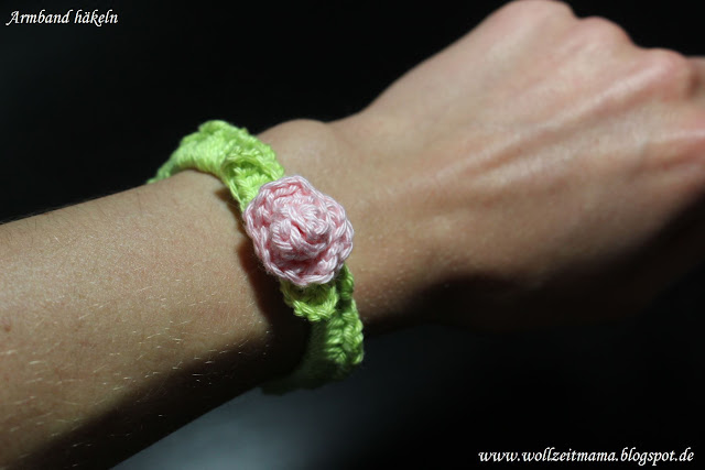 Häkeln : Armband mit Rose - Geschenk für kleine und große Prinzessinnen; mit kostenloser Anleitung